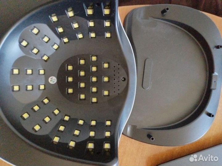 Новая лампа для маникюра уф