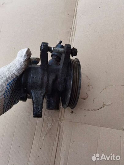 Насос Гур Тайота Калдина