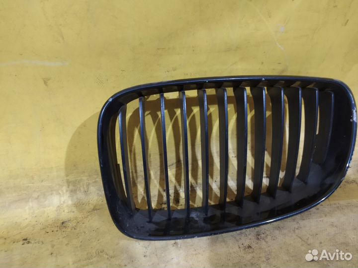 Решетка радиатора левая BMW 1-серия E82/E88 E87/E8