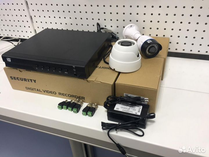 Комплект видеонаблюдения две камеры 2 Mp. AHD