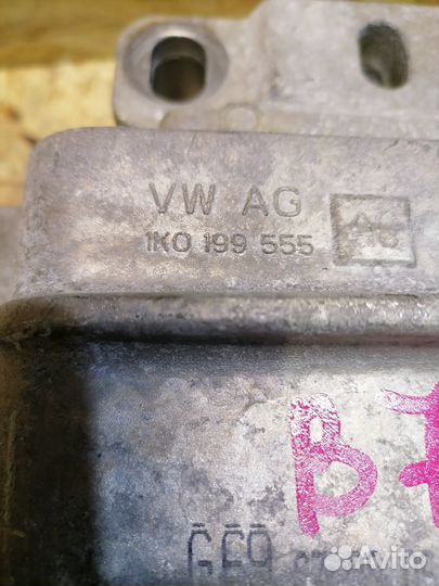 Подушка АКПП Volkswagen Passat B7