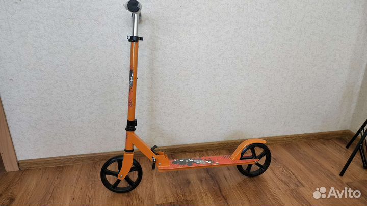 Новый самокат подростковый вес до 70кг