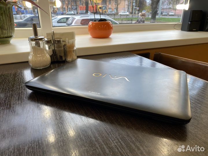 Sony/i3/8GB/SSD+HDD/740M/Для любых задач