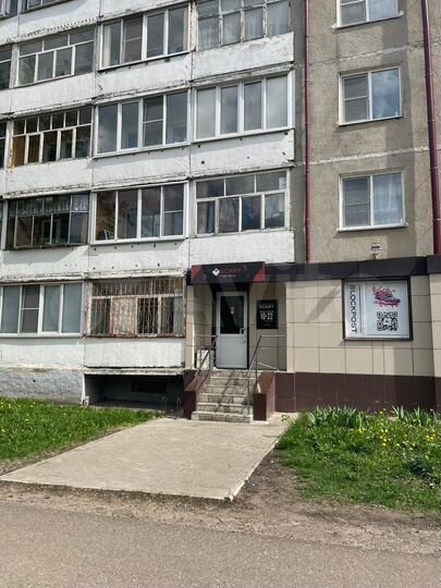 2-к. квартира, 50 м², 1/5 эт.