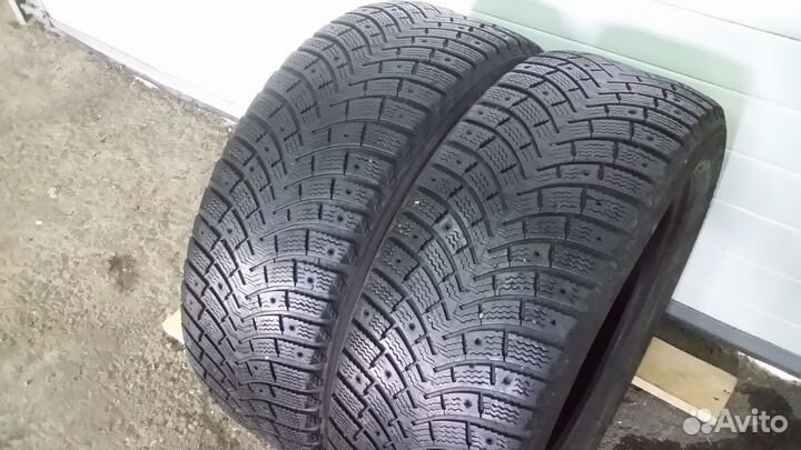 Michelin X-Ice North 2 235/55 R17