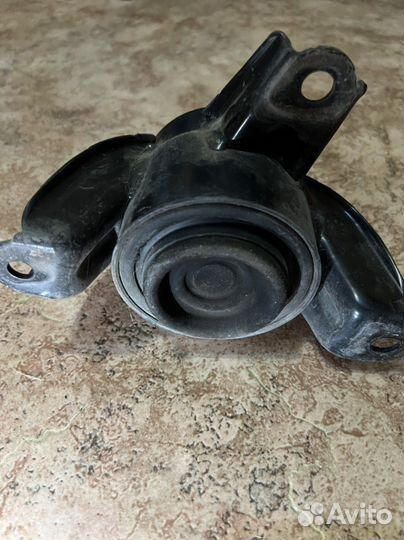 Правая опора двигателя Kia Ceed/Hyundai i30