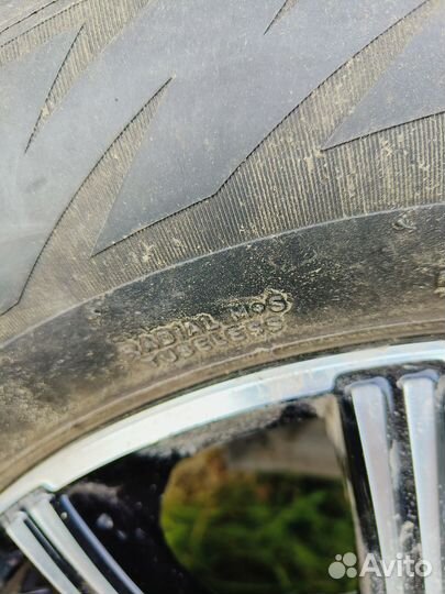 Pirelli Powergy 215/65 R16 98T