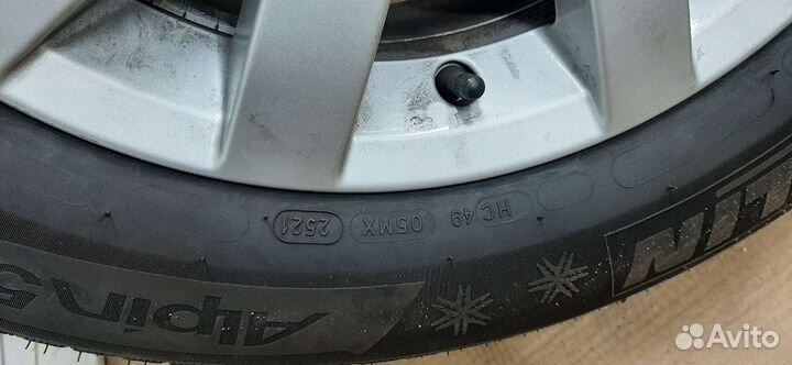 Michelin Alpin 5 215/60 R16 95H