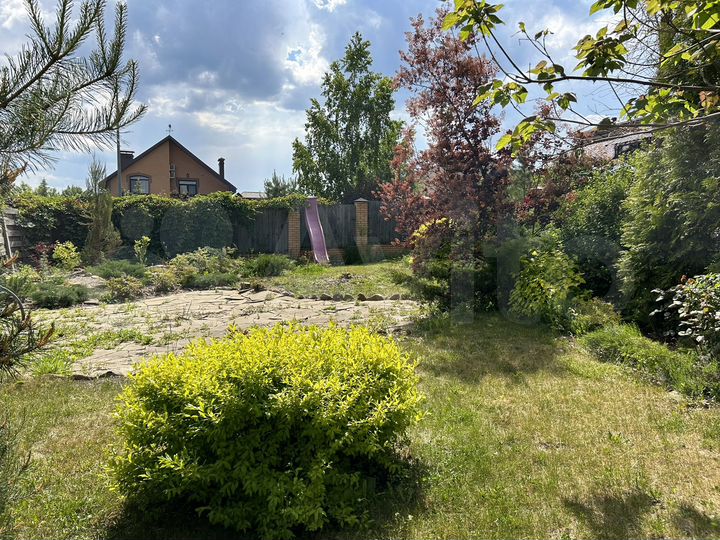 Дом 411 м² на участке 15 сот.