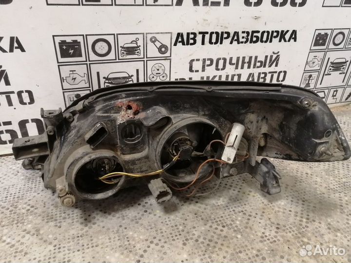Фара правая для Nissan Primera P12E