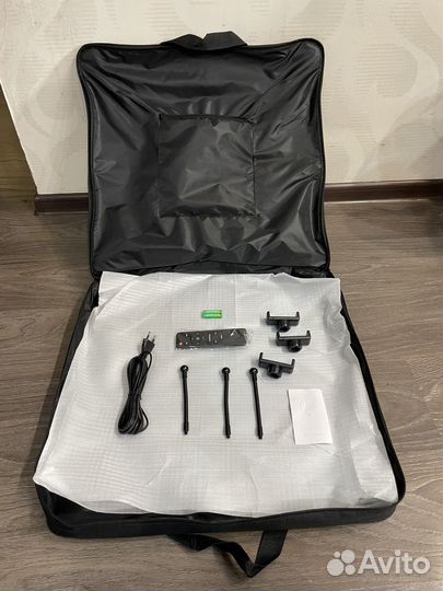 Кольцевая лампа 54 см со штативом