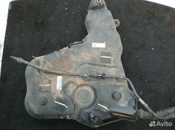 Бак adblue с насосом Discovery Sport L550 2014