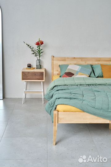 Подвесная прикроватная тумба Fusion из массива