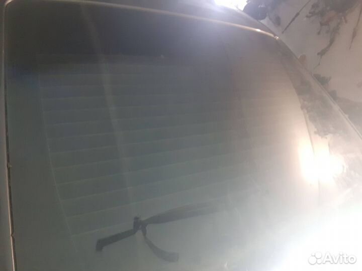 Стекло заднее Ford Focus 1