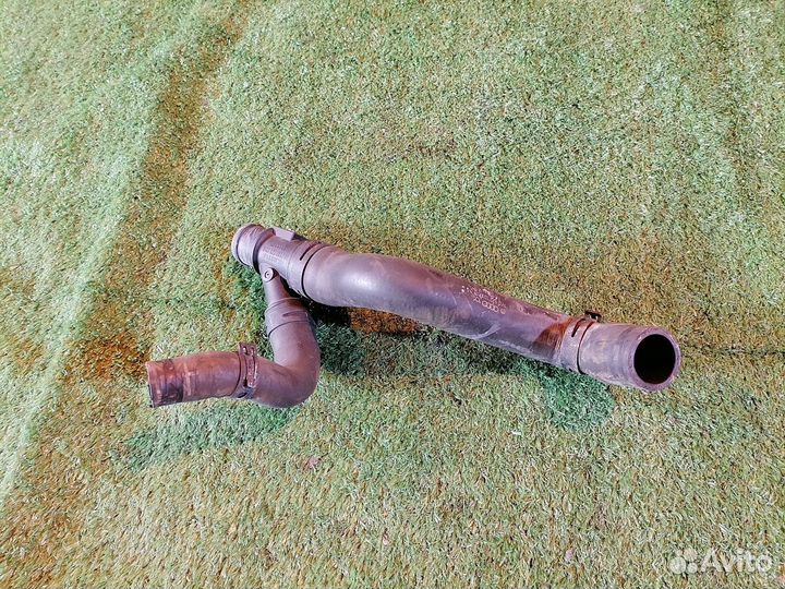 Патрубок охлаждения (радиатора) 1K0121087H Audi A3