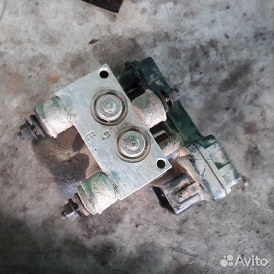 Блок ABS Мицубиси Лансер 9