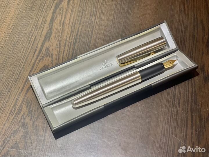 Перьевая ручка parker