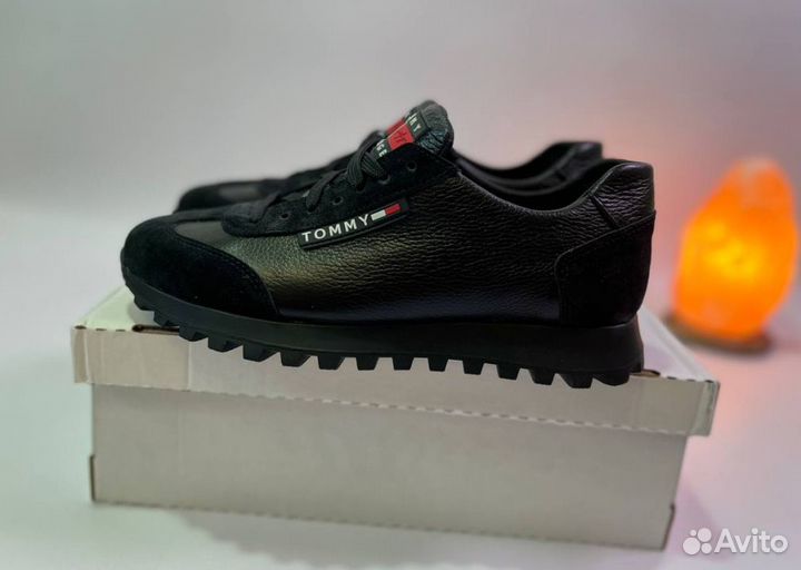 Кроссовки Tommy Hilfinger легкие