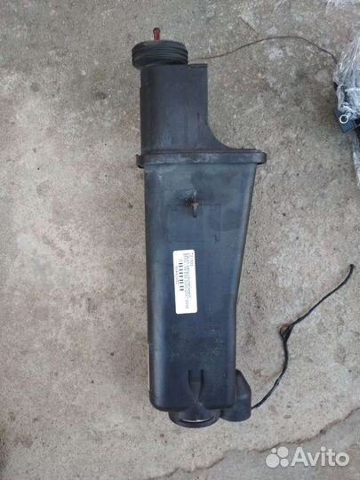 BMW X5 E53 расширительный бачок