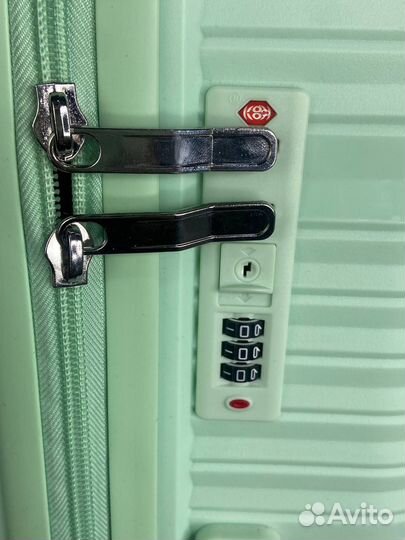 Чемодан из полипропилена, бирюзовый (Зеленый), раз