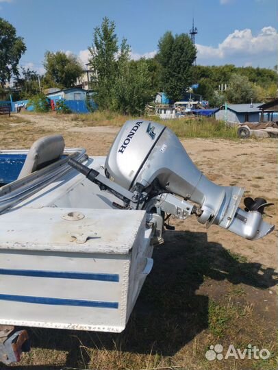Продается Днепр с моторм