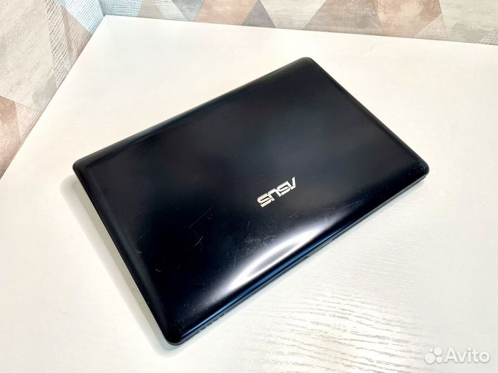 Нетбук Asus eee PC 1215P