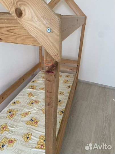 Детская кровать домик с матрасом