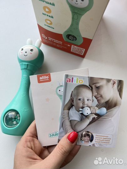 Умный зайка alilo