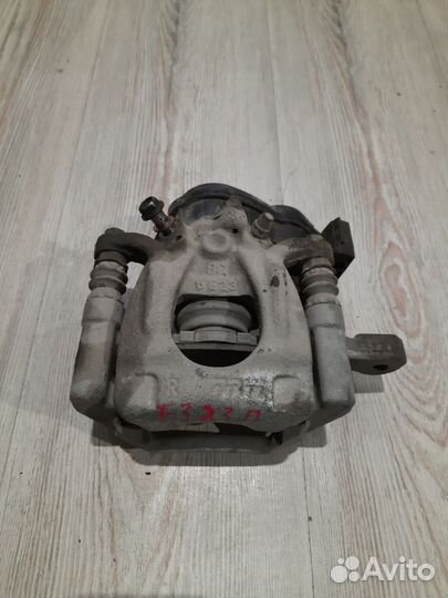 Суппорт тормозной задний Nissan qashqai J10 Прав