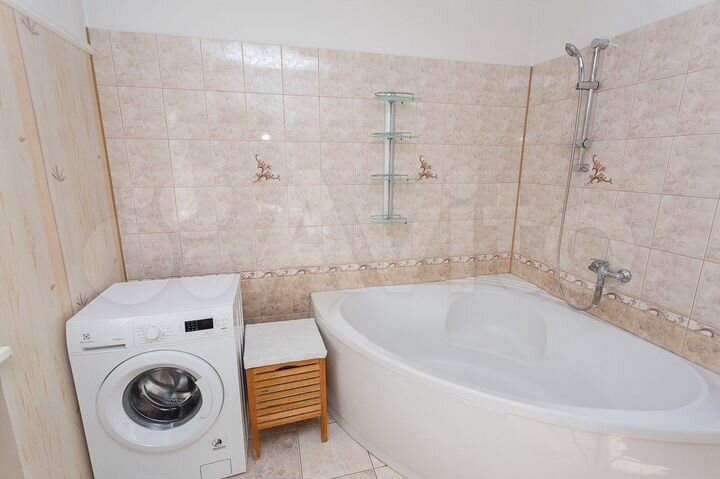 4-к. квартира, 158 м², 3/4 эт.