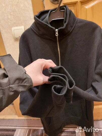 Свитшот 1/4 zip bershka