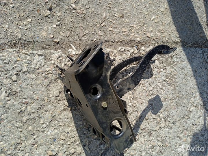 Педальный узел Мазда 626 GC