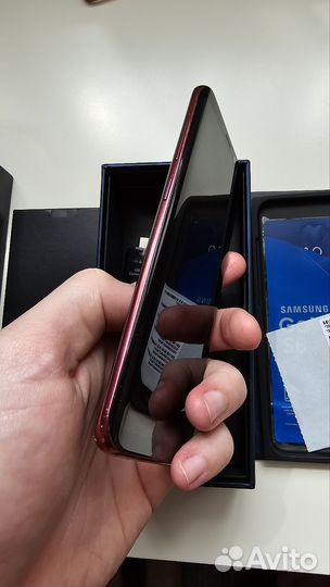 Samsung Galaxy S8, 4/64 ГБ