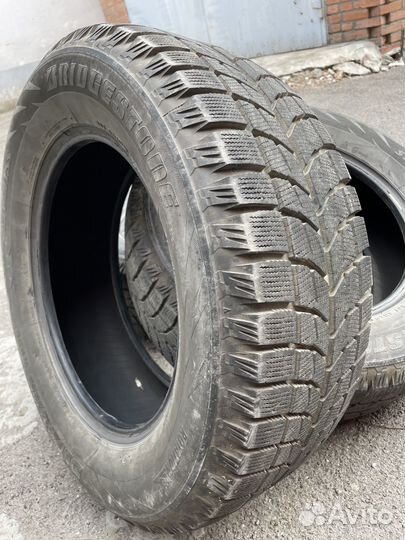 Bridgestone Blizzak WS-60 235/60 R16