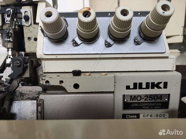 Швейная машинка оверлок