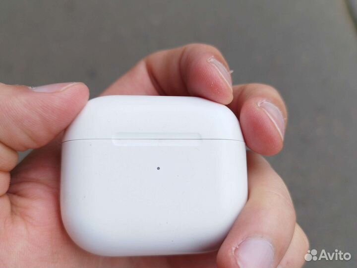 Беспроводные наушники apple airpods