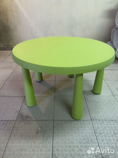 Продам детский столик IKEA на запчасти