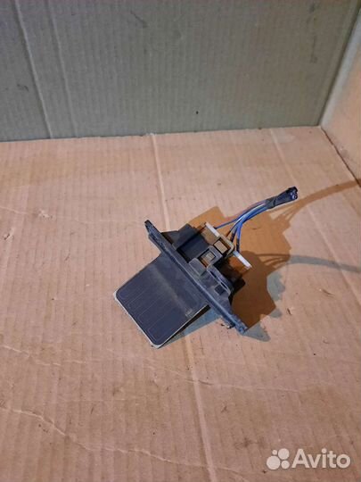 Резистор вентилятора отопителя nissan almera N15