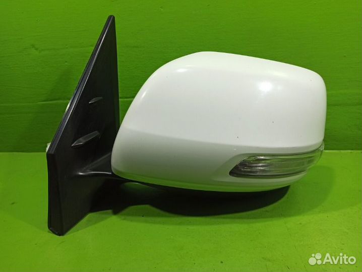 Зеркало левое Toyota Land Cruiser 200 1VD 2016