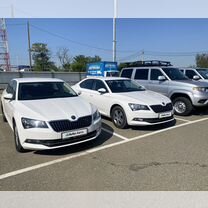 Skoda Superb 1.4 AMT, 2018, 68 922 км, с пробегом, цена 2 222 100 руб.