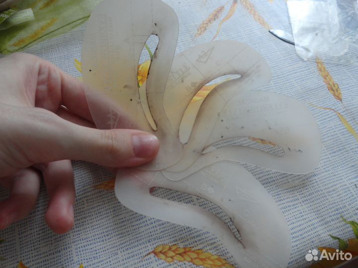 Трафареты для бровей и для майкапа