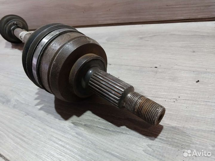 Привод левый Renault Fluence Megan 3 1.6 МКПП