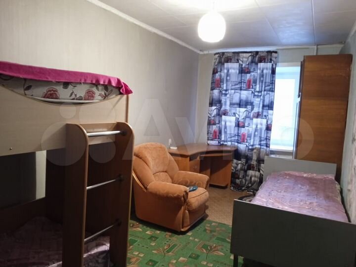 2-к. квартира, 54 м², 2/4 эт.