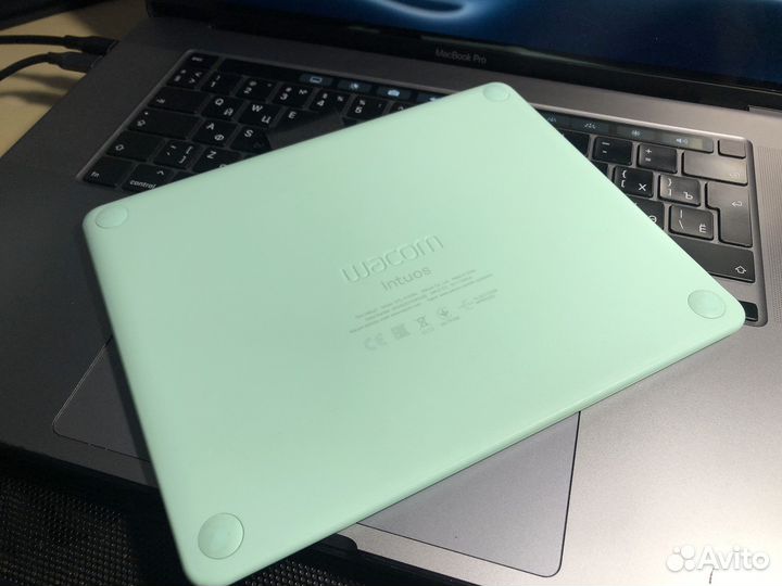 Графический планшет Wacom Intuos S (CTL-4100WL)