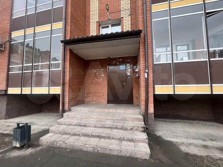 3-к. квартира, 86 м², 2/5 эт.