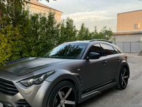 Infiniti FX50 5.0 AT, 2009, 270 000 км, с пробегом, цена 2 100 000 руб.