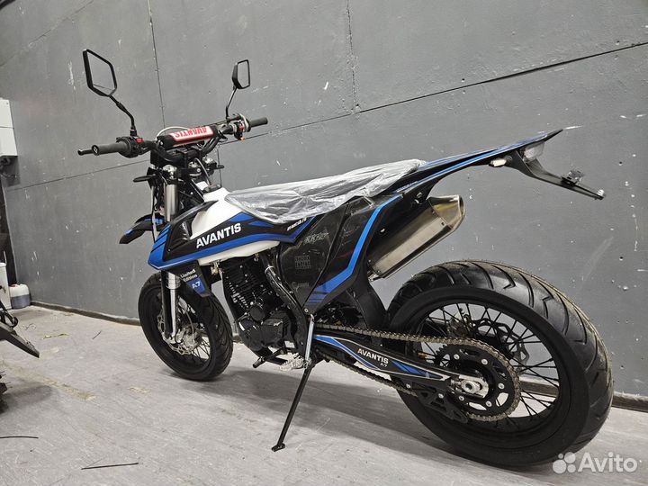 Мотоцикл Avantis A7 NEW Motard птс