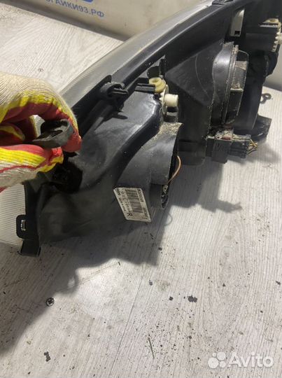 Фара правая Opel Corsa C