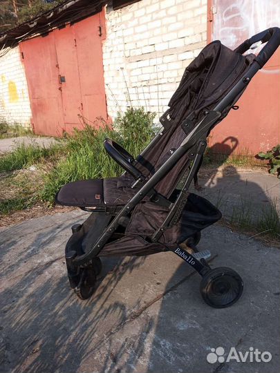 Прогулочная коляска