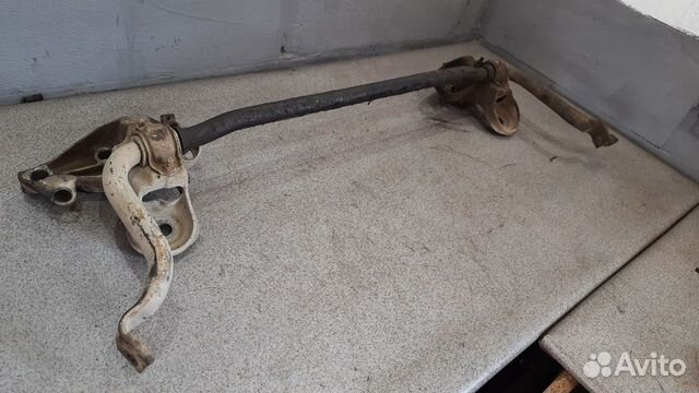 Audi A6C5 стабилизатор с опорами двигателя